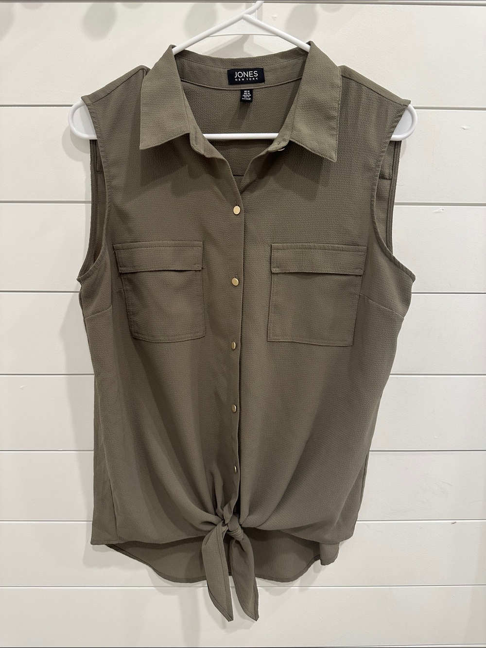 Jones New York Sleeveless Button-Front Utility Top in Olive and gold buttons